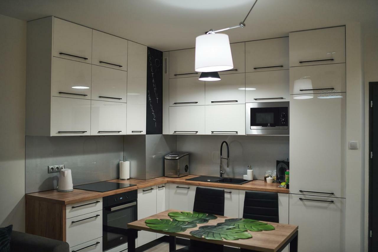 Apartament - Jacuzzi Rzeszów Kültér fotó